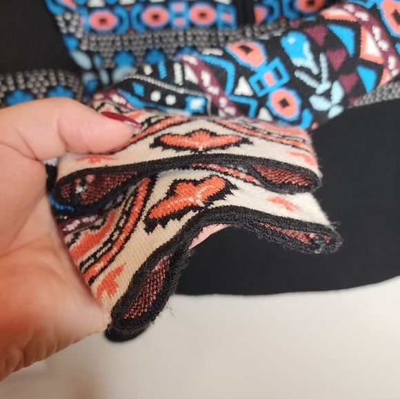 Icelandic Wool Blend 1/2 Zip Black Blue Pink Pull Over Sweater Size Medium - Picture 11 of 14